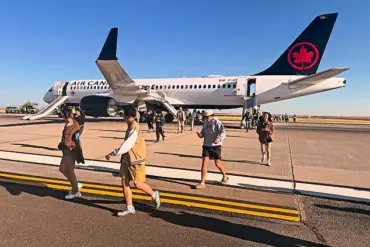 Air Canada Flight 1038 Returns to Denver 37 Minutes into Flight Over Electrical Fire Fears