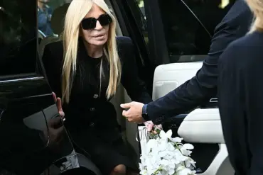 Privileged Mourners: Versace and Close Circle Honor Giorgio Armani in Exclusive Milan Tribute